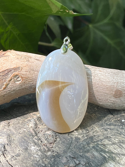 Unique Sterling Silver Scenic Agate