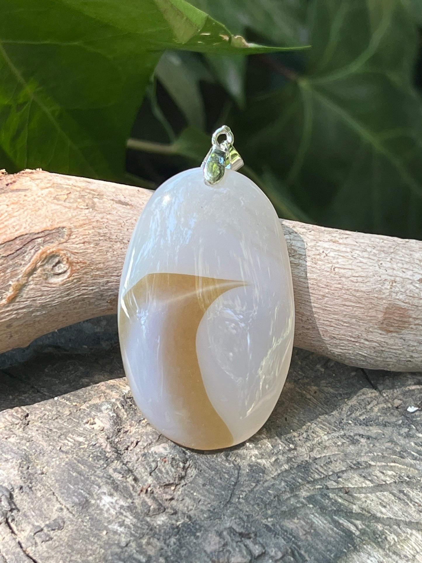 Unique Sterling Silver Scenic Agate