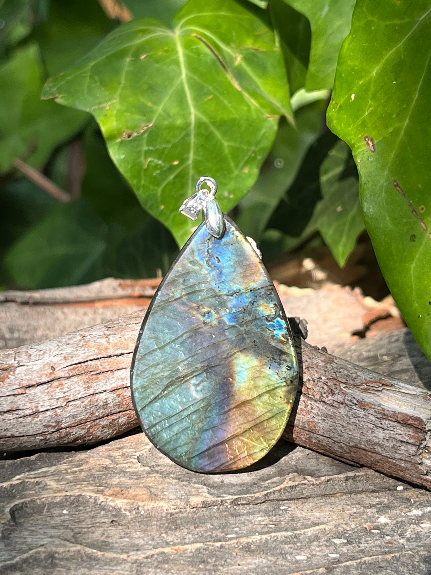 Sterling Silver Rainboe Color Labradorite Pendant